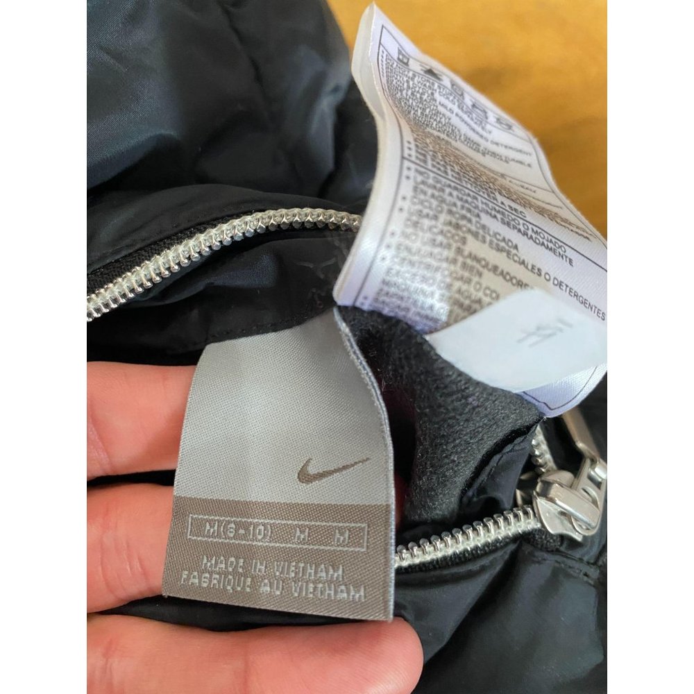 Nike Reversible Down Filled Puffer Vest M - Picture 9 of 9
